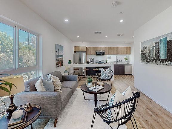 5th image of 6346 Camellia Ave
