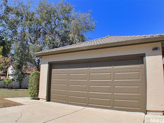 2nd image of 2619 Neubourg Ct