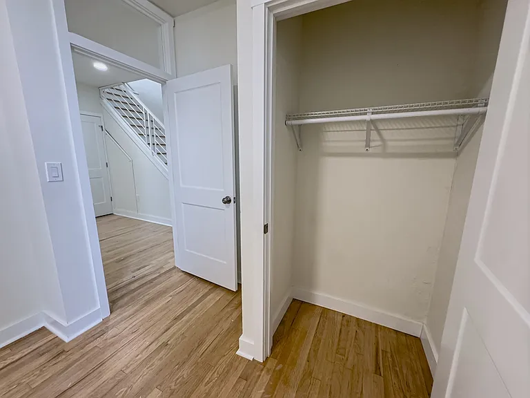 2013 Green St #3F — Photo 21