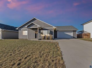 103 N Sund St, Worthing, SD 57077