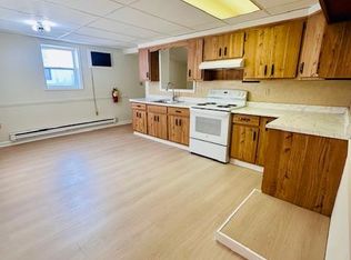 39 Wall St #B, Oxford, NJ 07863