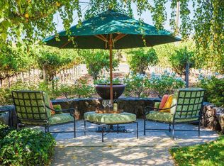 1819 W Zinfandel Ln, Saint Helena, CA
