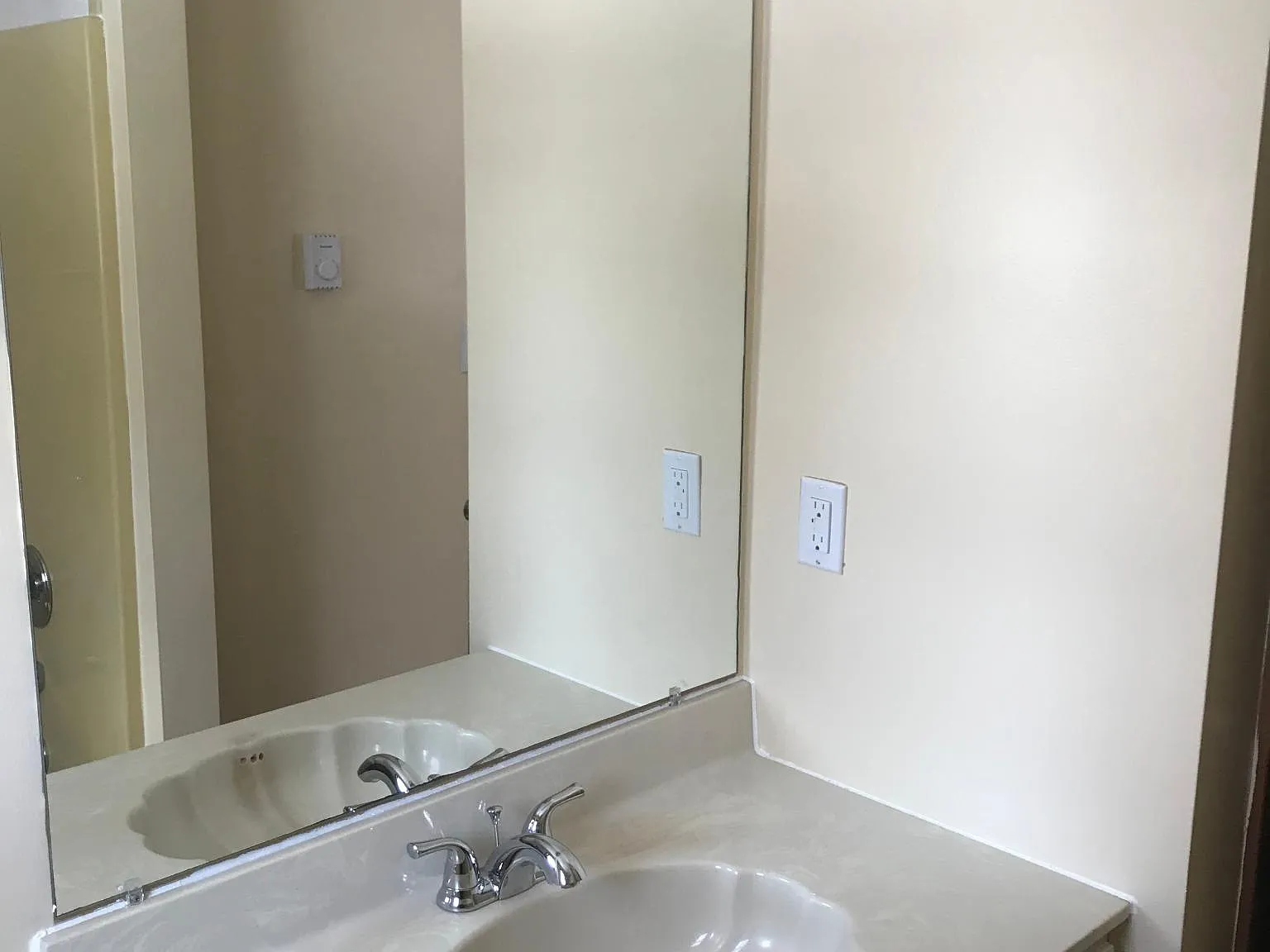 1 bed, 800 sqft, $1,500 — Photo 2