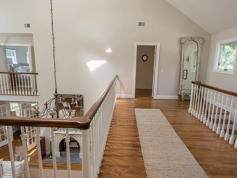 39 Fresh Pond Rd — Photo 10