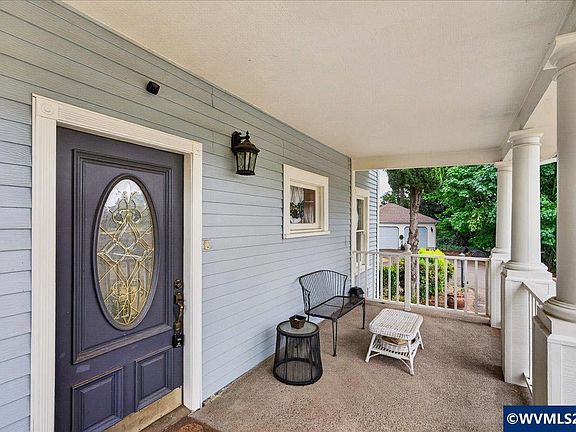 5th image of 935 Springhill Dr NW