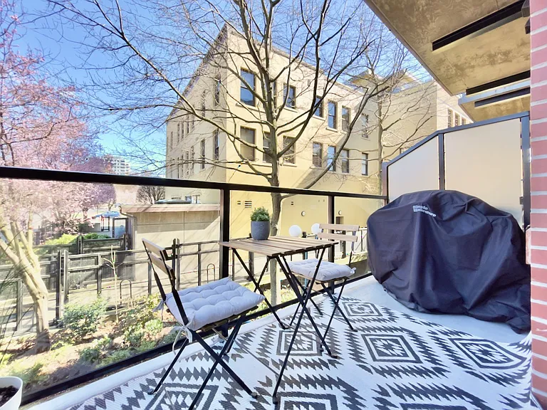 595 Pandora Ave #203 — Photo 23
