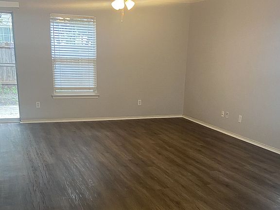 2nd image of 5 Dunthorte Ln