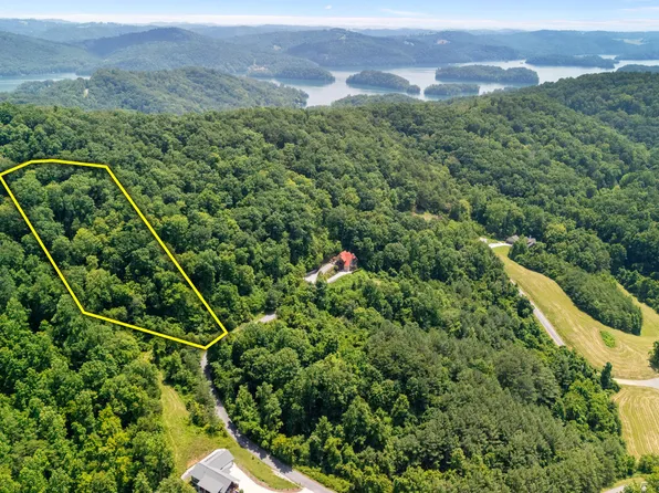 94 Swan Song Trl, Sharps Chapel, TN 37866