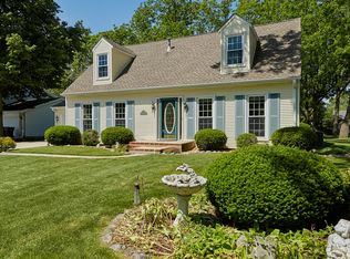 4328 Woodbury Ln, Racine, WI 53403