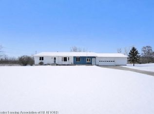 9220 W Herbison Rd, Eagle, MI 48822