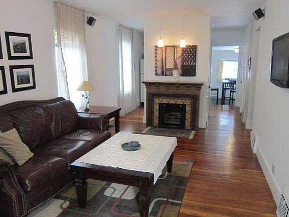 5th image of 1120 Larke Ave