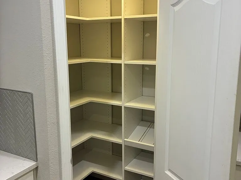 107 Holm Pl — Photo 18