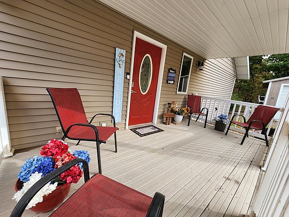 5th image of 11010 Basswood Ct