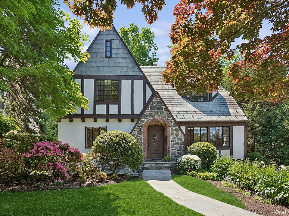 1st image of 51 Vine Road