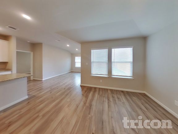 2nd image of 5807 Noah Pl