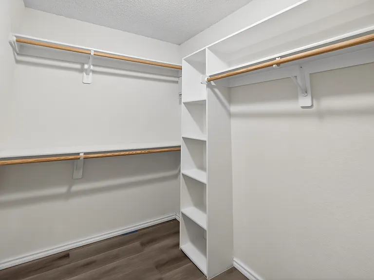 1105 Hidden Glade Dr — Photo 22