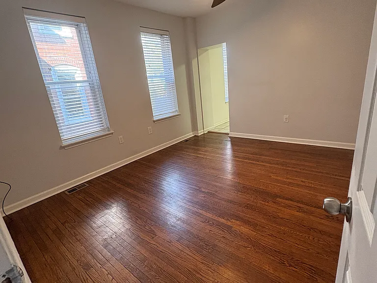 5527 Pulaski Ave #1 — Photo 15
