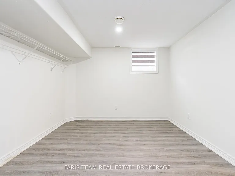2 Vanessa Dr — Photo 35