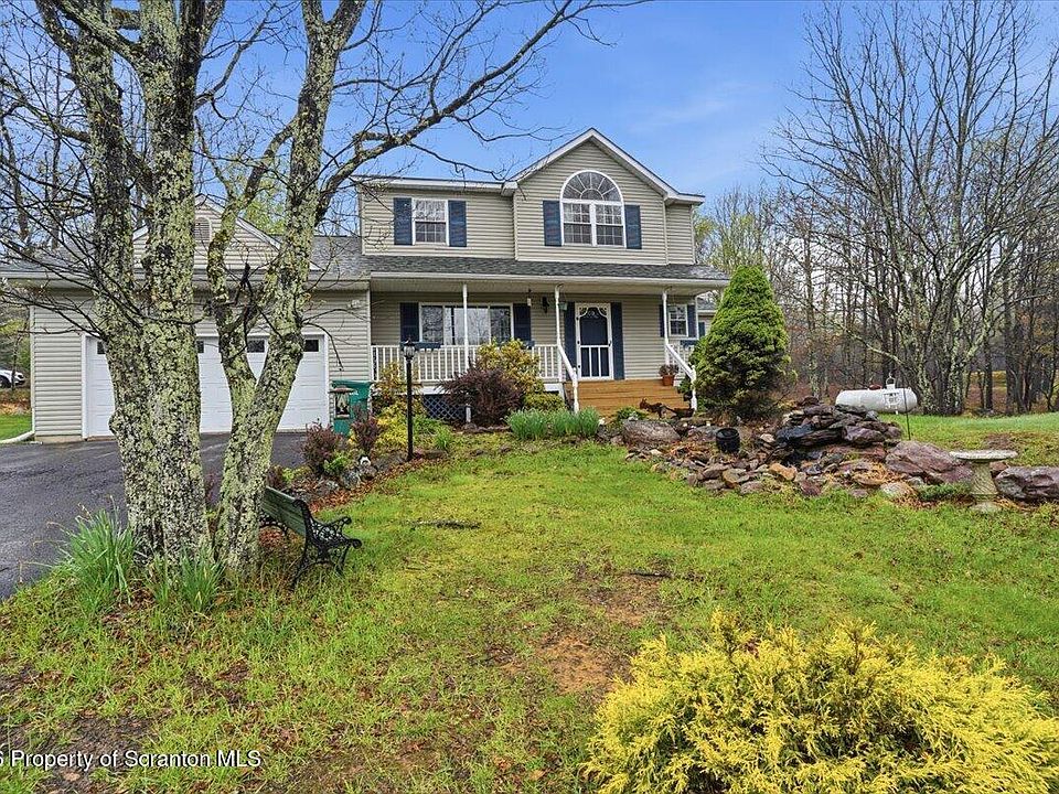 1st image of 10 Farmer Ct