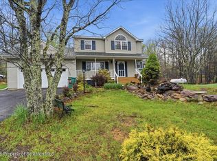 10 Farmer Ct, Albrightsville, PA 18210
