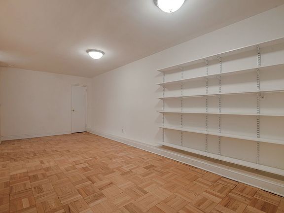 3rd image of 250 W 15th St APT G