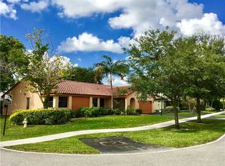 5251 Hawkes Bluff Ave, Davie, FL 33331