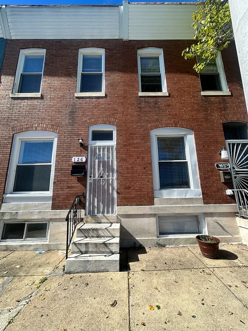 Baltimore - 3 Bedrooms and 2.5 baths Available! — Photo 1