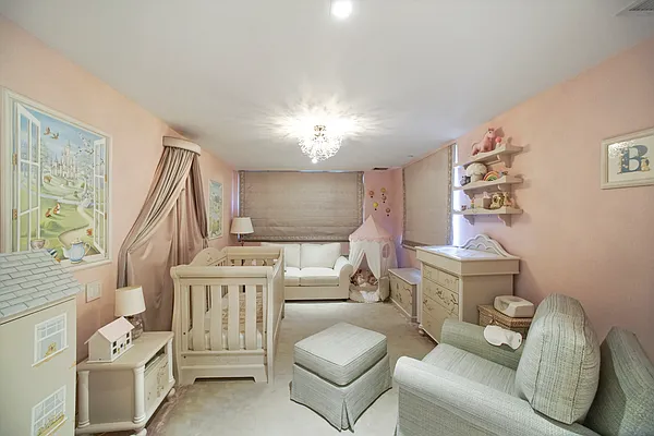 Rented by ONE Manhattan Real Estate | media 8