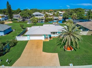 611 Albee Farm Rd N, Nokomis, FL 34275