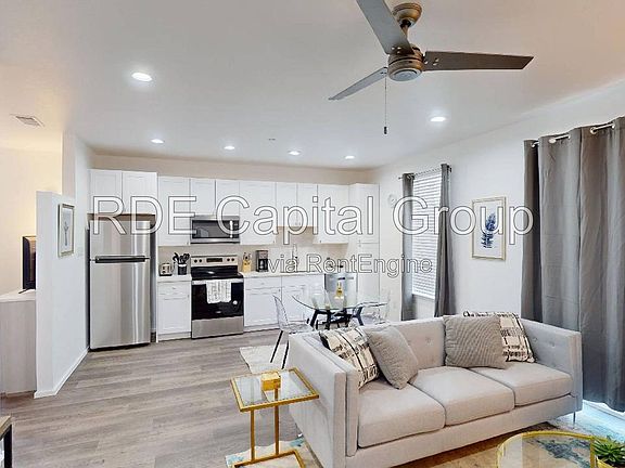 3rd image of 3275 Dallas St #1104