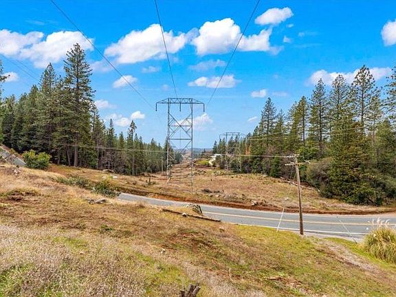 2nd image of Red Corral Rd