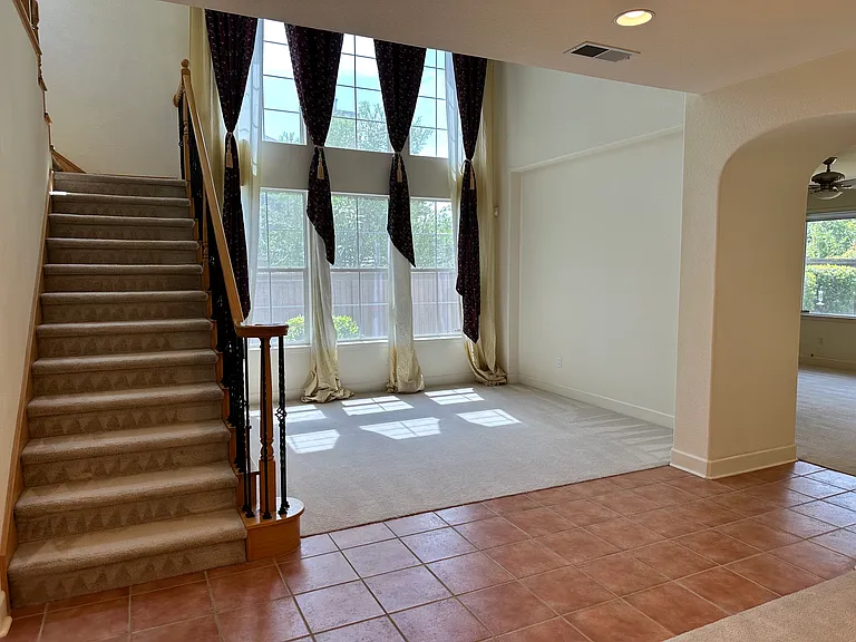8054 Murcia Way — Photo 29