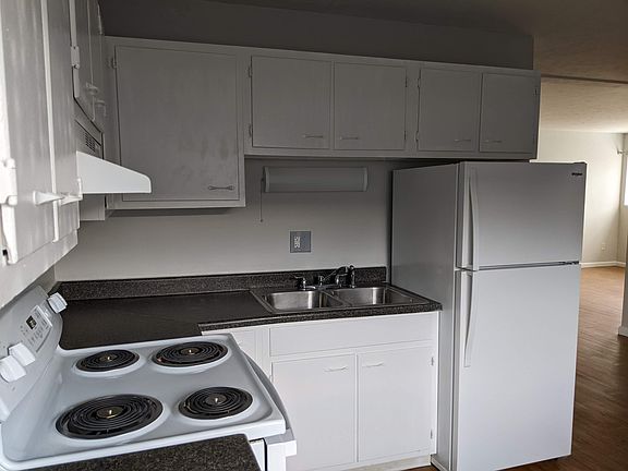 3rd image of 1615 Nottingham Ave #104
