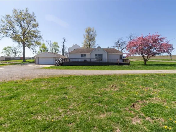 10010 6th Hwy, Easton, MO 64443