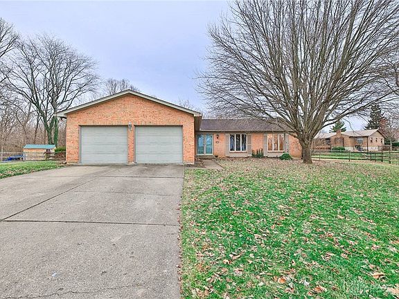 2nd image of 2477 Mount Vernon Dr