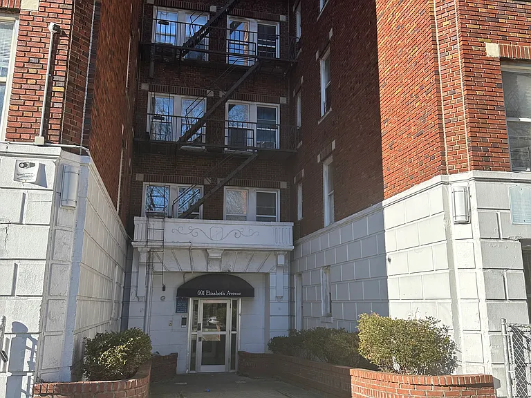 449 Elizabeth Ave #511 — Photo 7