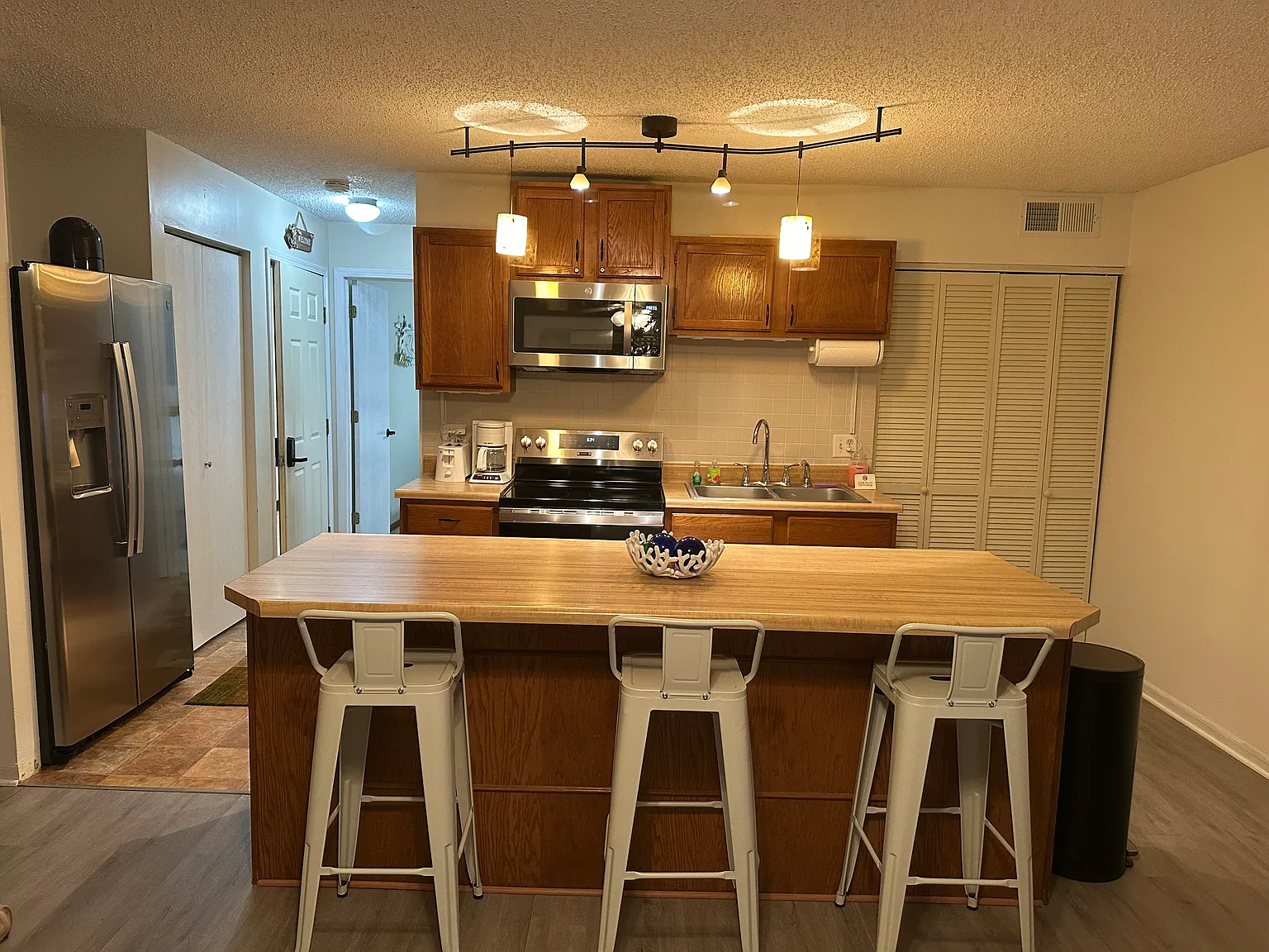 1 bed, 640 sqft, $1,500 — Photo 3