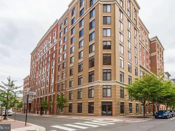 1201 N Garfield St #Penthouse 10, Arlington, VA 22201