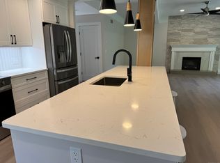 623 Heritage Vlg #B, Southbury, CT 06488