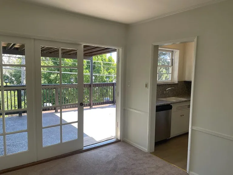 Dining room w/entrance to kitchen