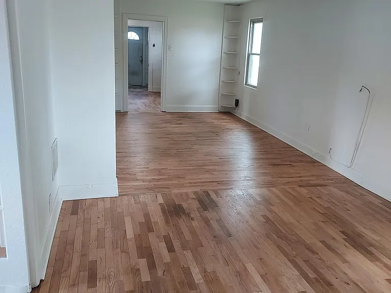 403 S Somerset St — Photo 12