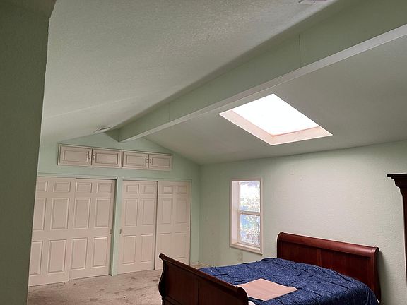 5th image of 332 Harper Ln