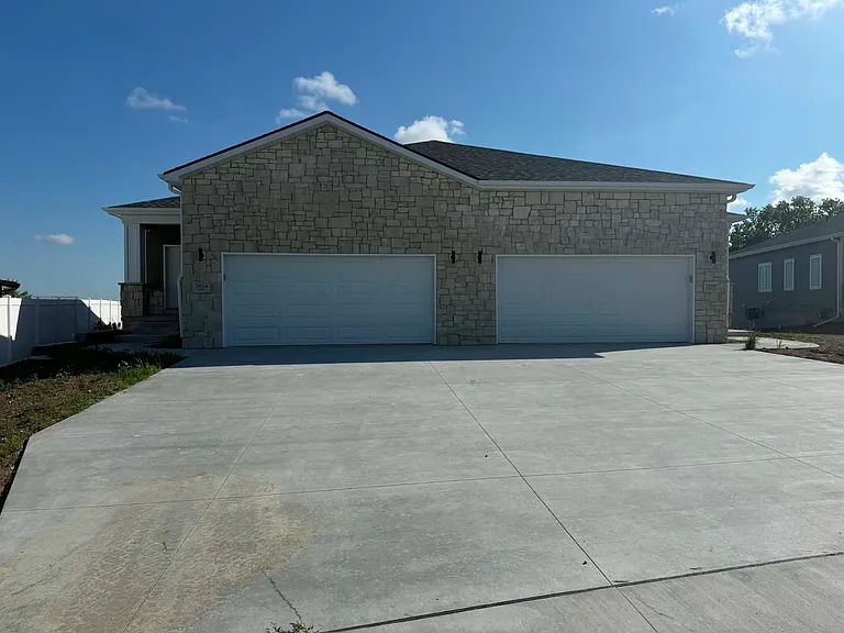 7856 Nicole Ln #A — Photo 7