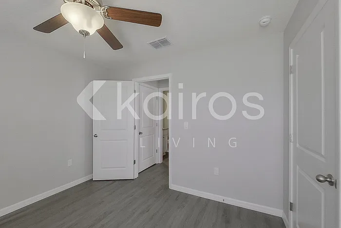 8616 SW 44th Ct — Photo 8