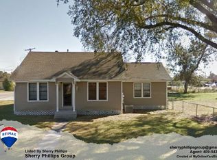 203 Atlanta Ave, Nederland, TX 77627
