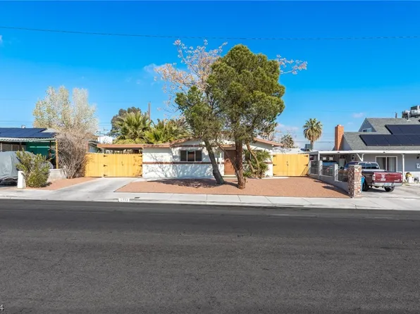 1737 E Saint Louis Ave, Las Vegas, NV 89104