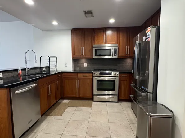 800 Jackson Street image 12 of 36