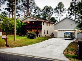 662 Shepards Rd, Hampstead, NC 28443