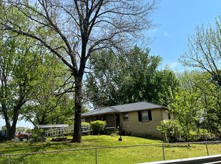 316 Chateauroux Dr, Clarksville, TN