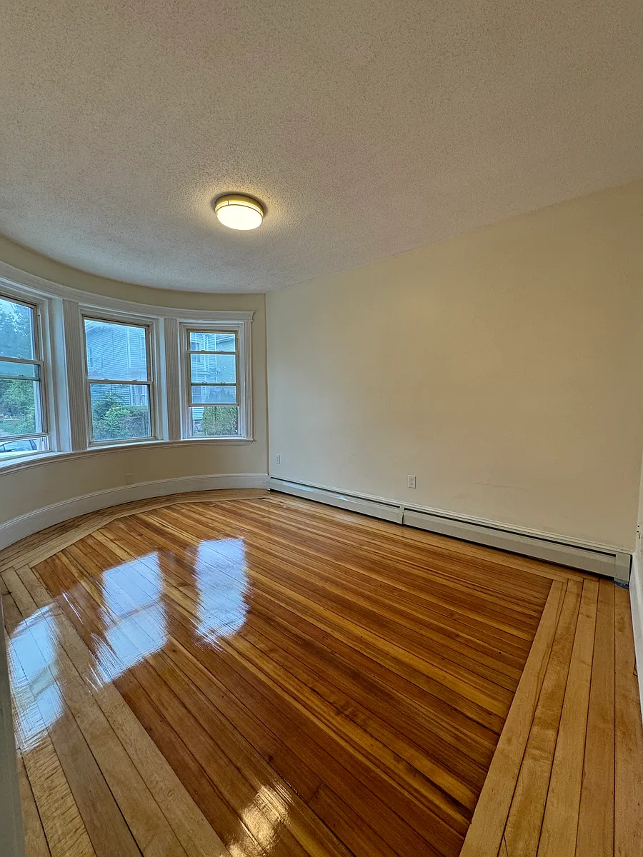 Building Photo - 3 Woodbine St #1
